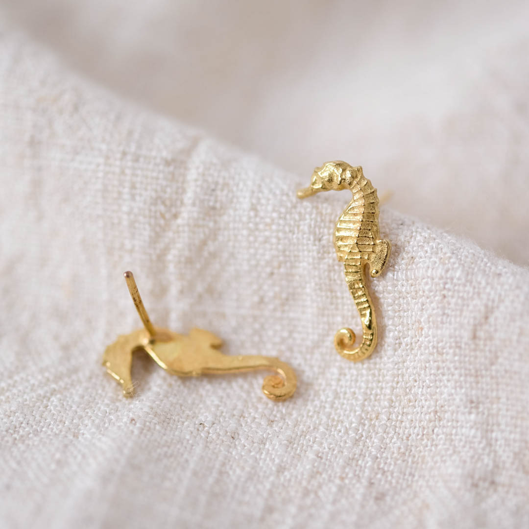 Seahorse Earrings Gold